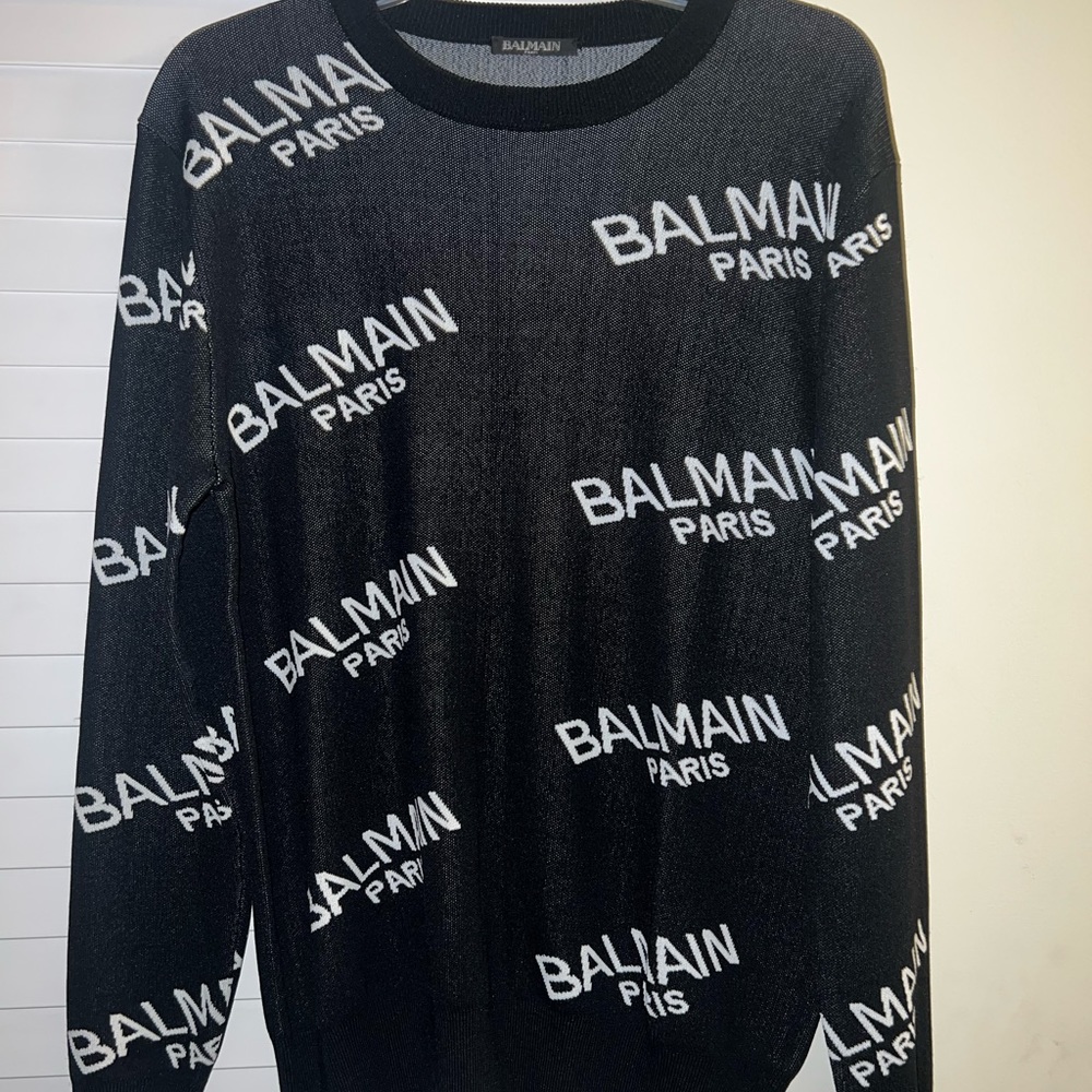 Balmain sweater, only worn once, and is in great condition